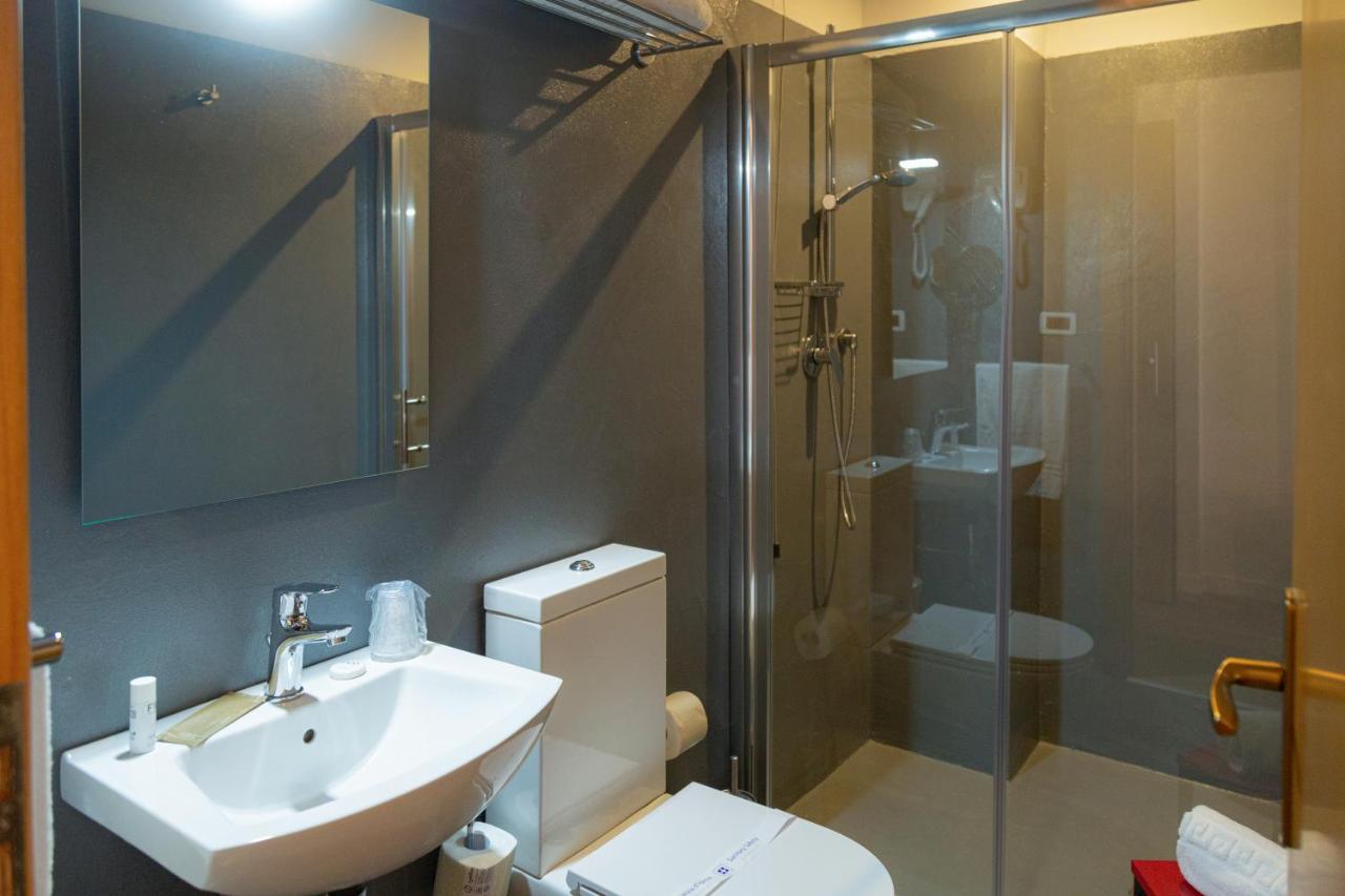 Wave Hotel Ачиреале Экстерьер фото